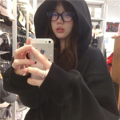 美丽笨女人